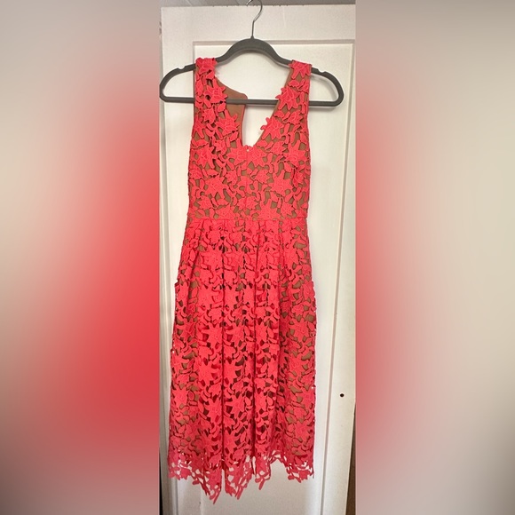 Fabulous peach color eyelet dress with nude slip built in EU SIZE 36 (0-2 US) - Picture 2 of 3